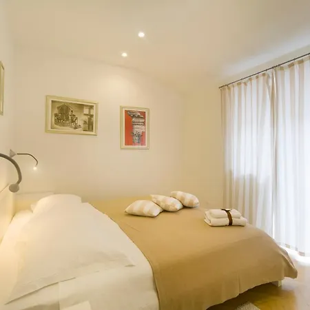 Sun & Sea Apartment